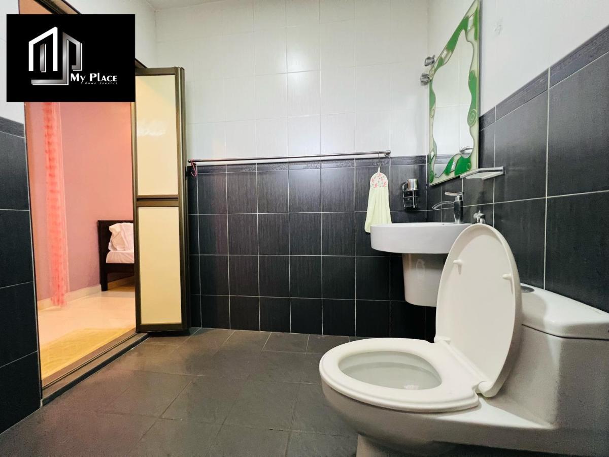 2 Storey 5Br 16Pax Semabok Taman Cheng Ho, 3 By Myplace Malacca Εξωτερικό φωτογραφία