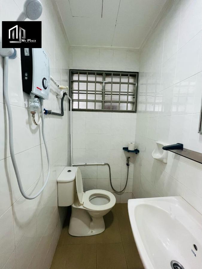 2 Storey 5Br 16Pax Semabok Taman Cheng Ho, 3 By Myplace Malacca Εξωτερικό φωτογραφία